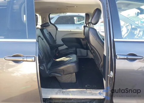 2020 Chrysler Voyager Lxi из США, поврежденный, VIN 2C4RC1DG5LR261209